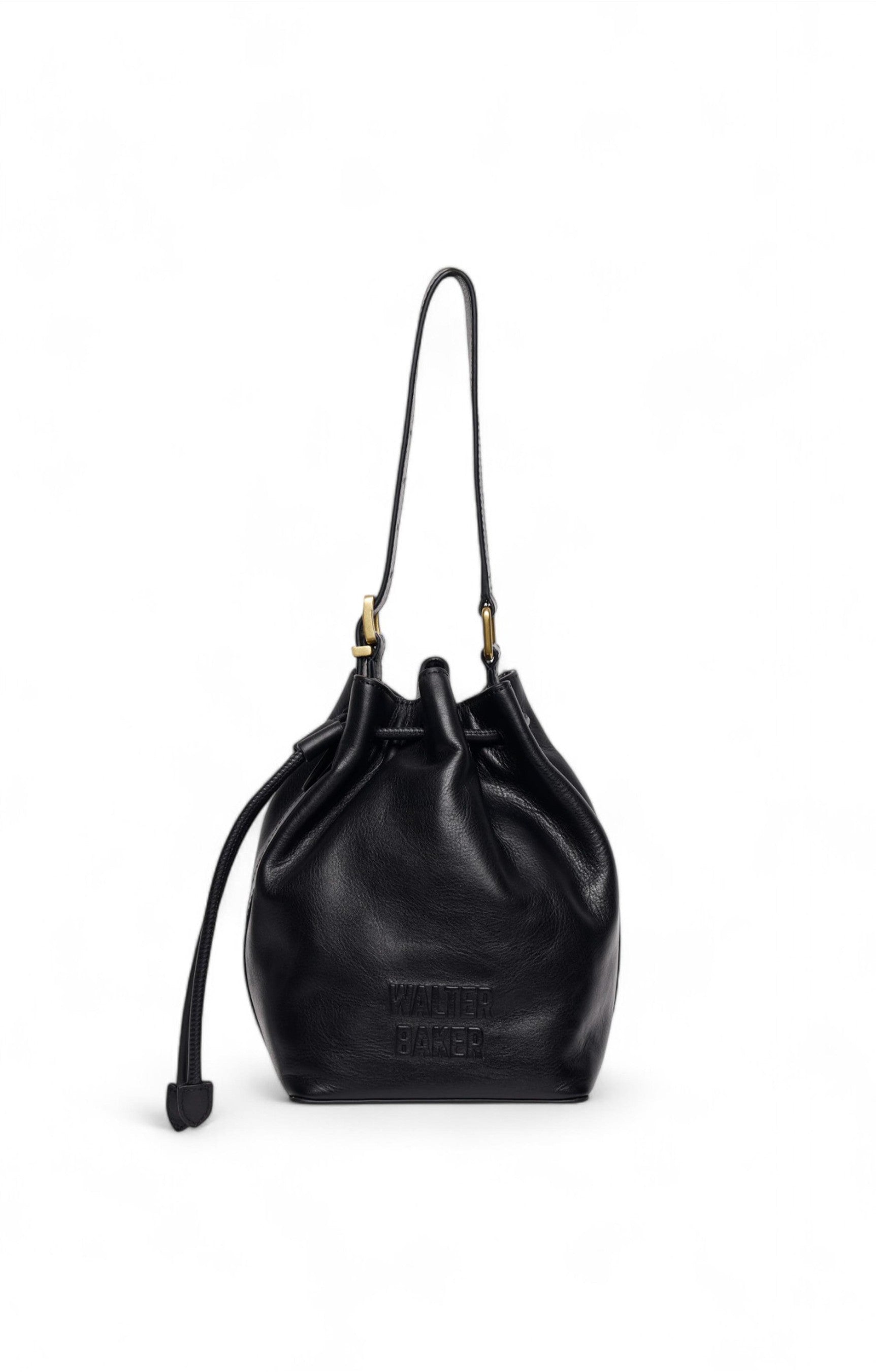 Rue Bucket, Black